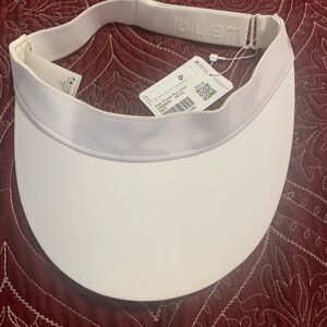NWT Lululemon fast paced run visor
